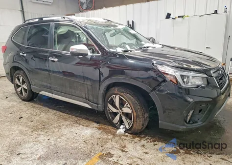 2019 Subaru Forester Touring z USA, uszkodzony, nr VIN JF2SKAWCXKH494965